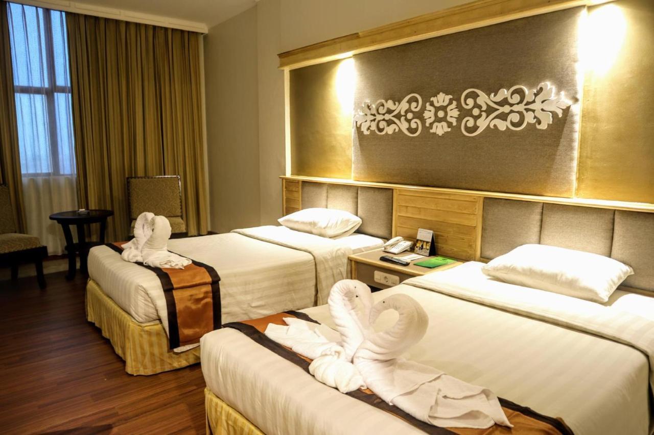 Mutiara Merdeka 4*