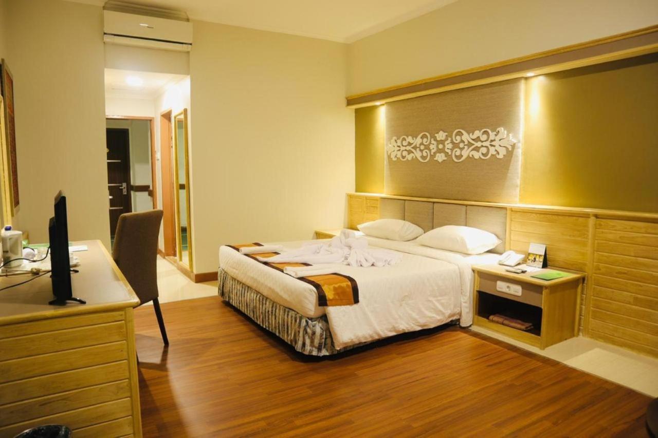 Mutiara Merdeka 4*