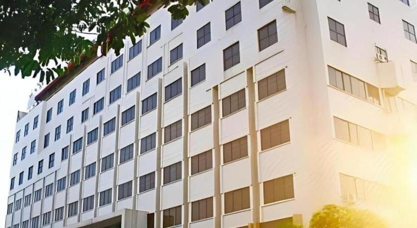 Mutiara Merdeka 4*